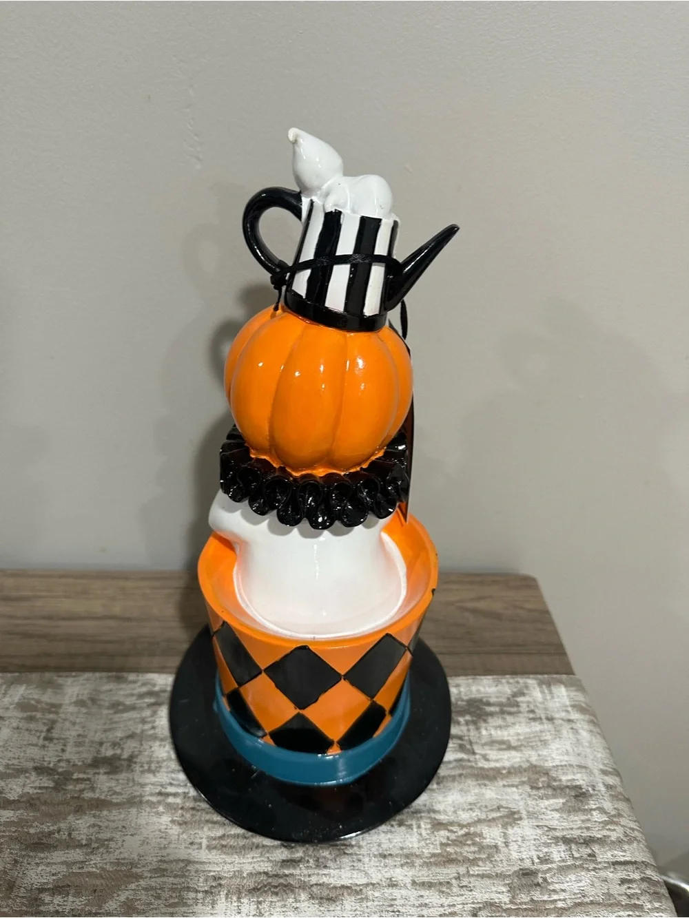 Halloween Pumpkin Clown Figurine - Orange & Black Party Decor